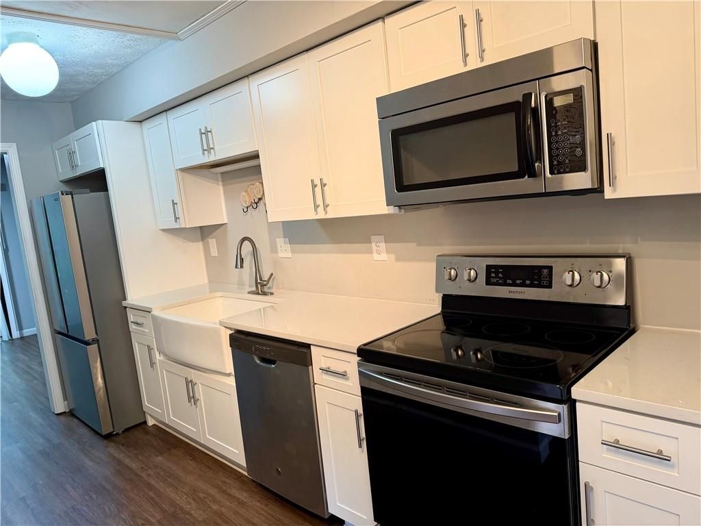 Building Photo - 1059 Mariners Dr