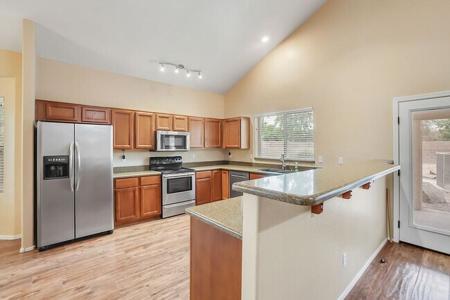 Building Photo - Beautiful Chandler home with pool!