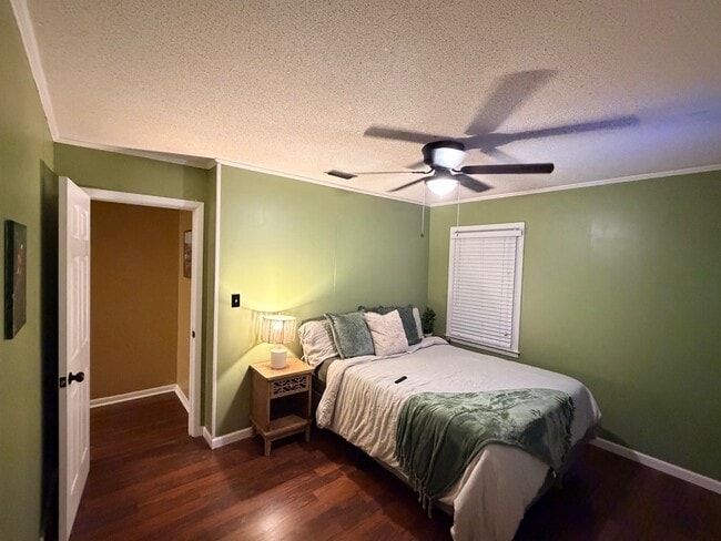 Building Photo - 4709 Michelle St