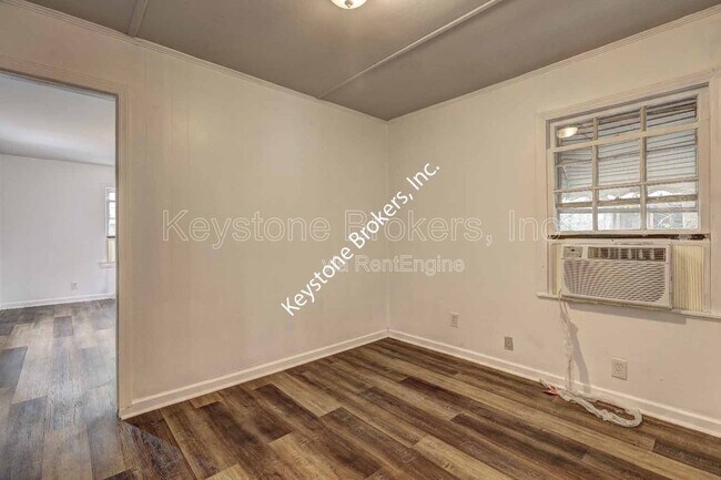Building Photo - 1212 Hartley St