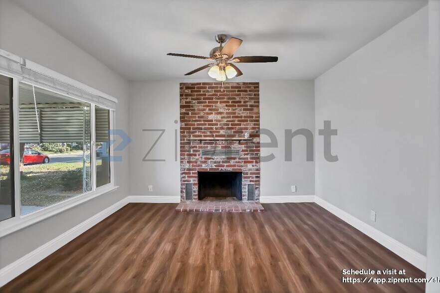 Building Photo - 1331 W Yale Ave