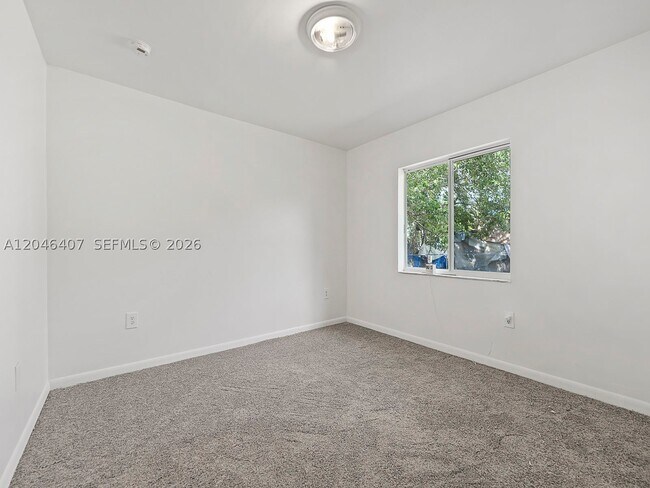 Building Photo - 26650 SW 138th Ct