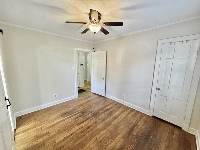 Building Photo - 163 S Fenwick Rd