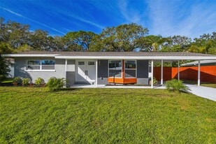 Building Photo - 2042 Craft Ln