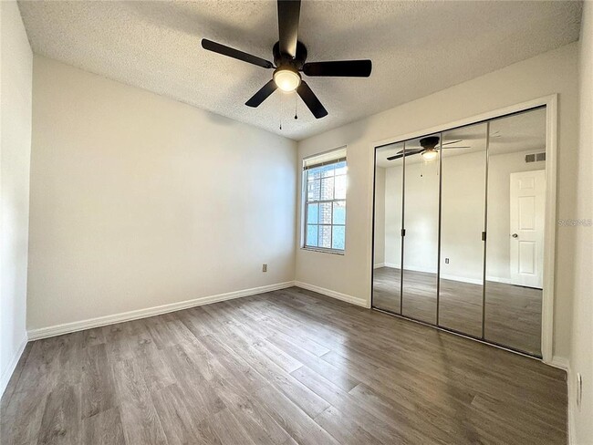 Building Photo - 2717 N Poinciana Blvd