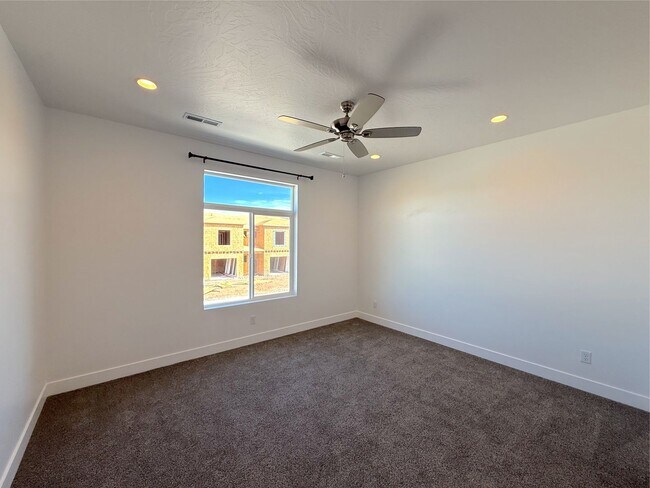 Building Photo - Brand New 3 bed, 2.5 Bath 1 car garage Townhome