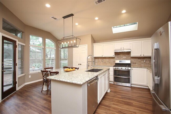 Building Photo - 6 Leaf Trace Ct