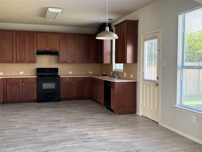 Building Photo - 21518 Haylee Way