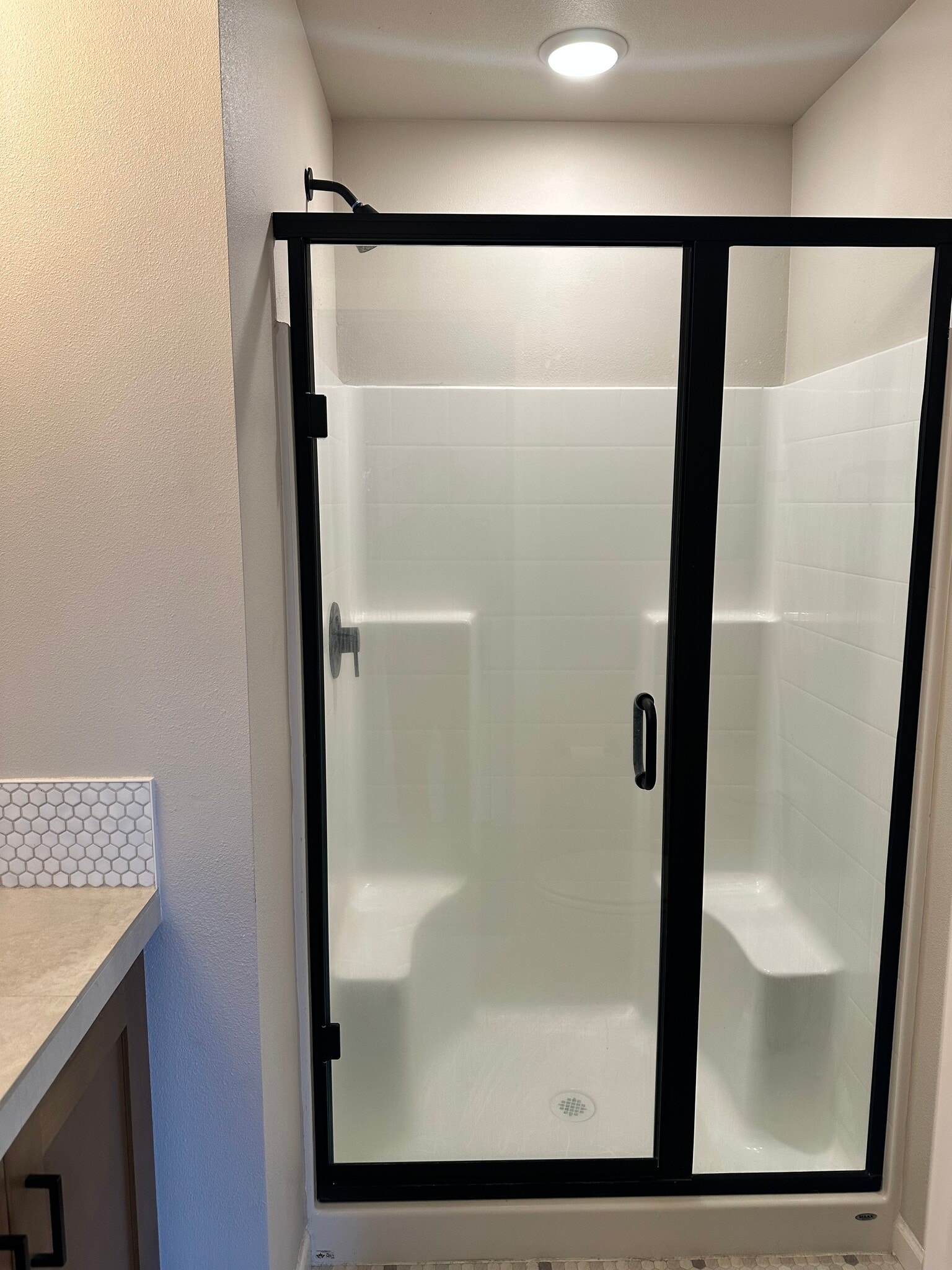 restroom shower - 6992 SE Frasier Ln