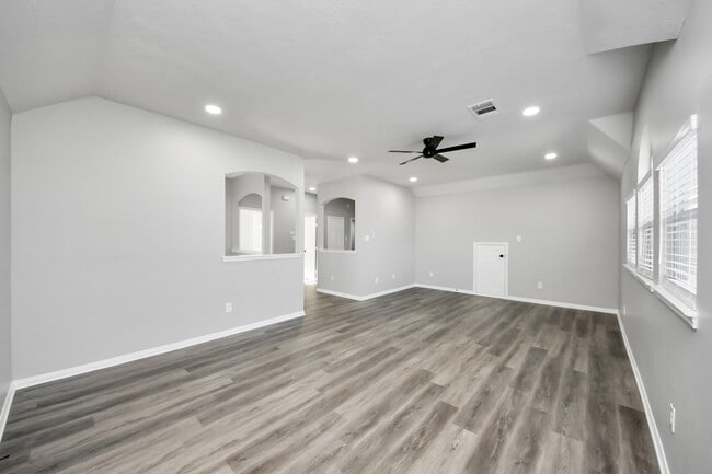 Building Photo - 13111 Porter Meadow Ln