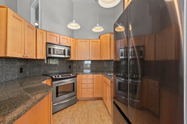 Building Photo - 3Bd/2.5Ba Seattle House