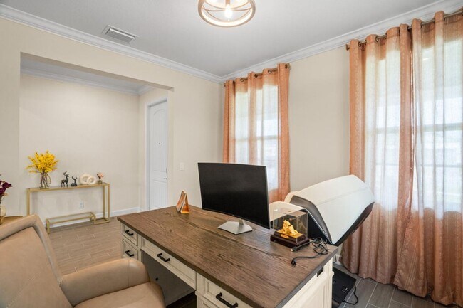 Building Photo - 1120 Haywagon Trl