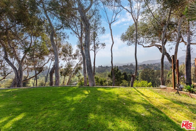 Building Photo - 797 Amalfi Dr