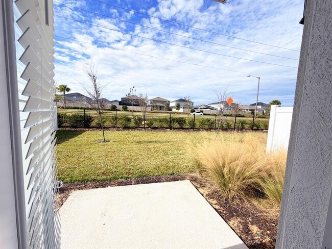 Building Photo - 398 Bogey Dr