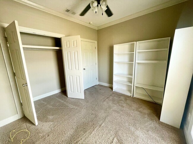 Building Photo - 3/2 Home for Rent in Brandon School District