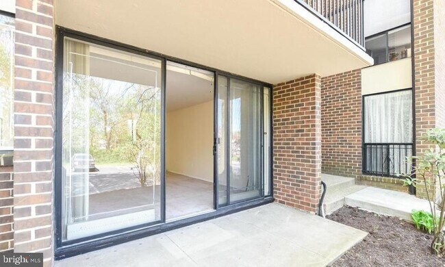 Building Photo - 2114 Bonnywood Ln