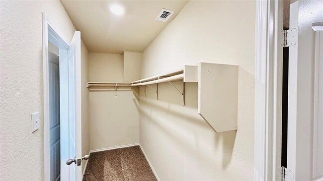 Building Photo - 180 Onna St