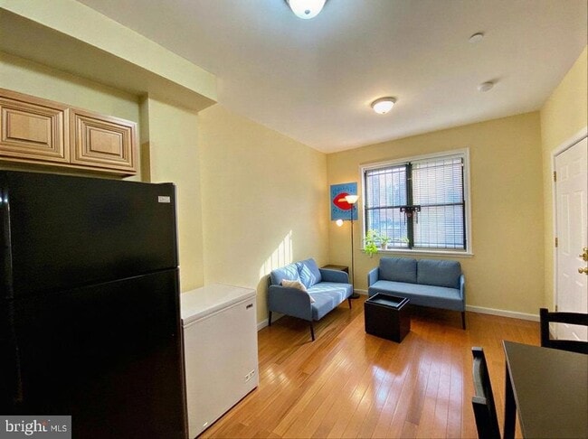 Building Photo - 2010 N Carlisle St