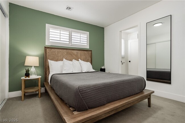 Building Photo - 1913 Birch St