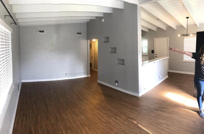 Building Photo - 1244 S Yale Ave