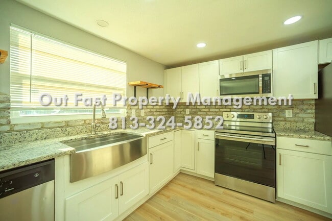 Building Photo - 4811 N 30th St