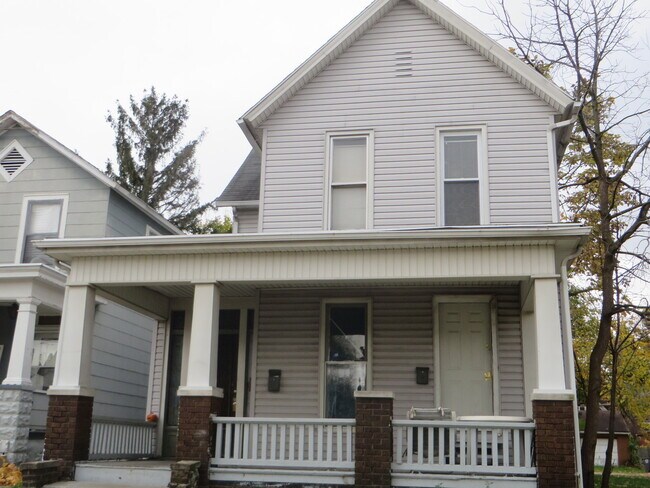 Building Photo - 1229 Swinney Ave
