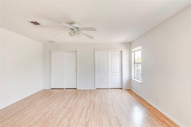 Building Photo - 191 Beech Dr