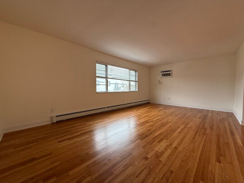 Building Photo - 234 Wheeler St