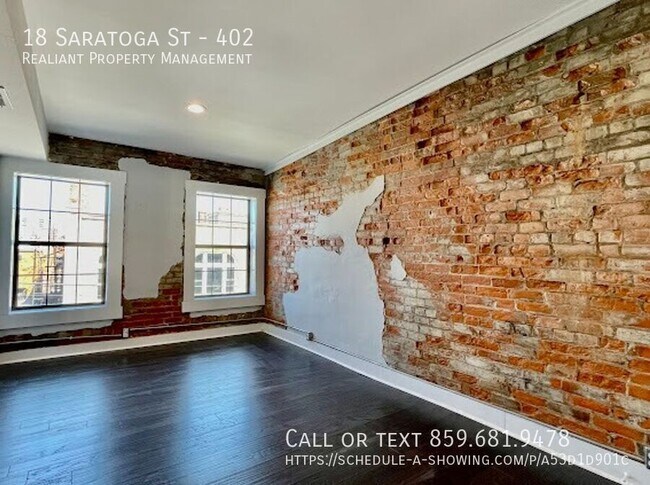 Building Photo - 18 Saratoga St