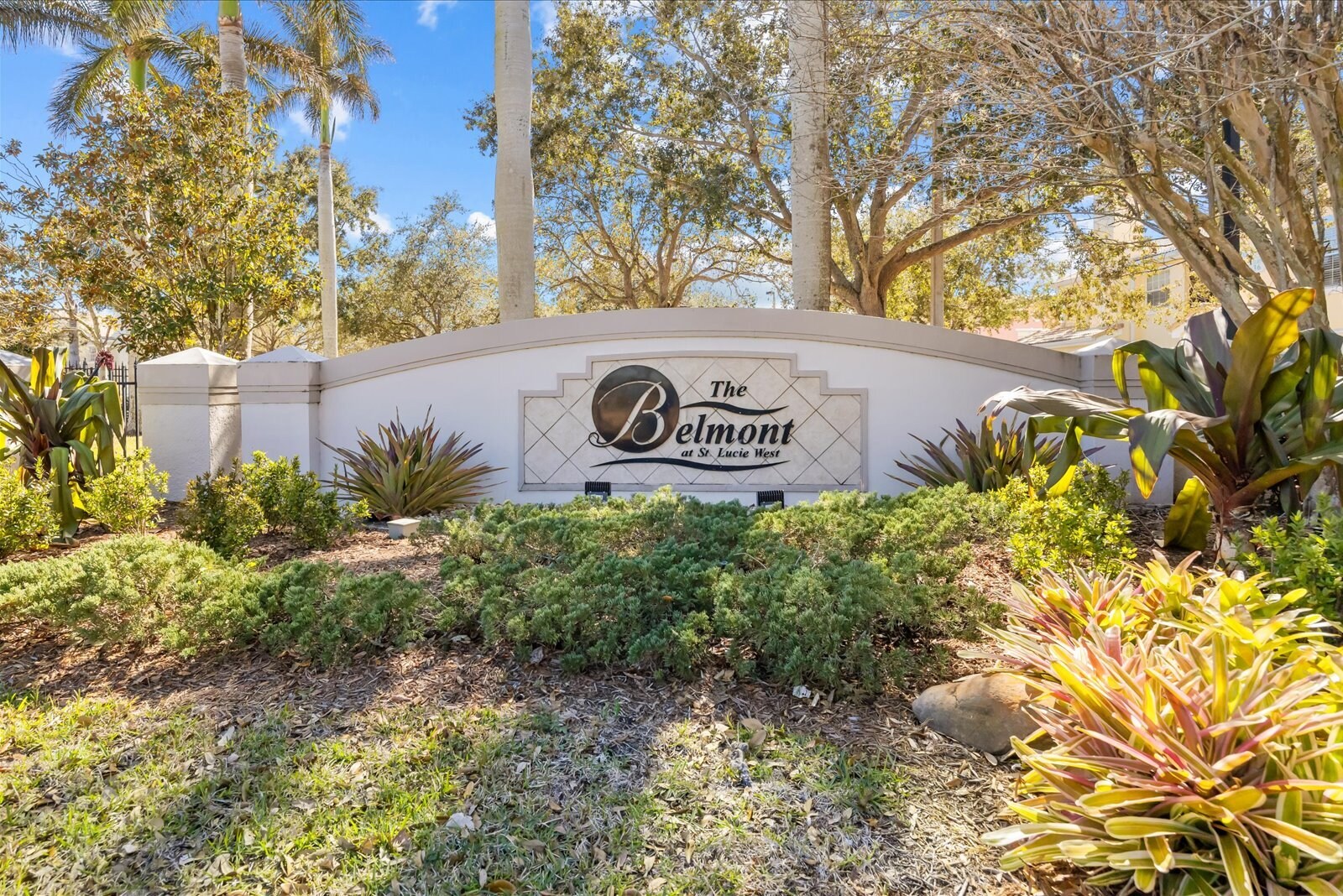 Building Photo - 158 SW Peacock Blvd