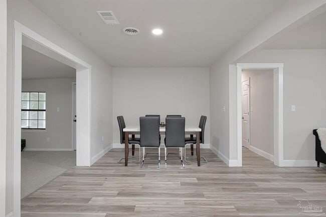 Building Photo - 3760 Bayou Blvd