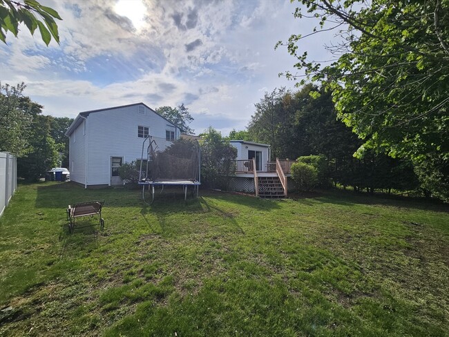 Building Photo - 56 Great Meadow Rd