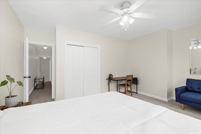 Building Photo - 656 Washington Blvd