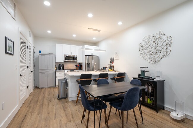 Building Photo - 72 Nelson Ave