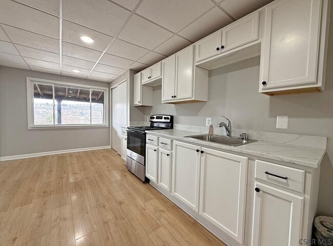 Building Photo - 512 Graham Ave