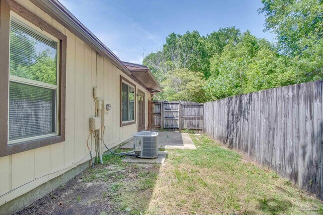 Building Photo - 3164 Cedarwood Village Ln