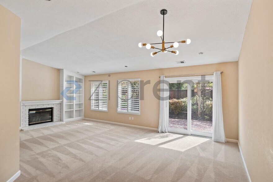 Building Photo - 6 Sandpebble Ct