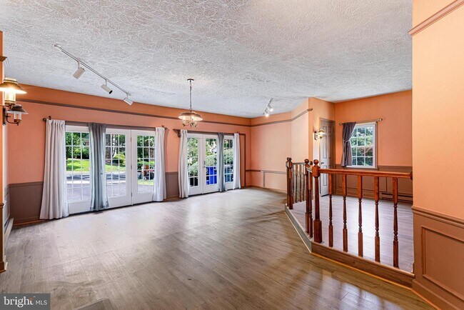Building Photo - 7416 Royal Dominion Dr