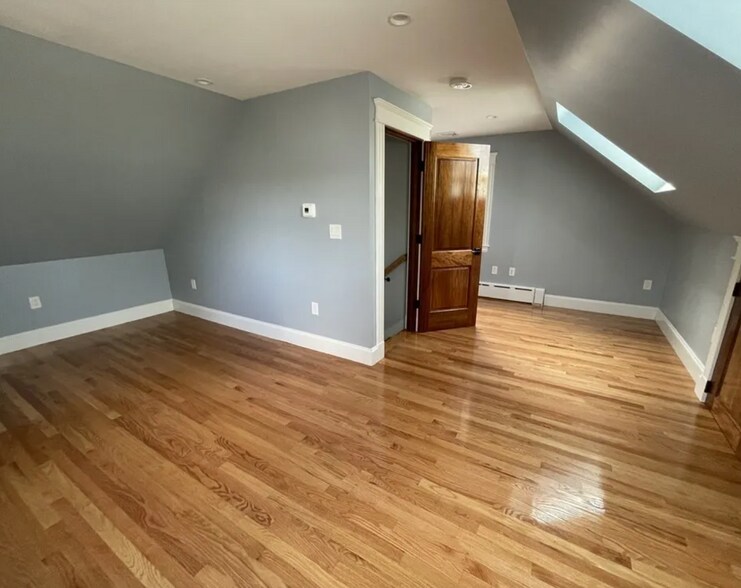 Building Photo - 46 Gerrish St