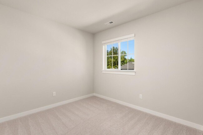 Building Photo - Beautiful Almost new home in Lake Stevens!