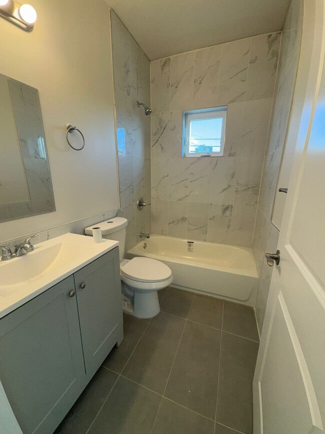 Building Photo - 22390 Salwan Pl