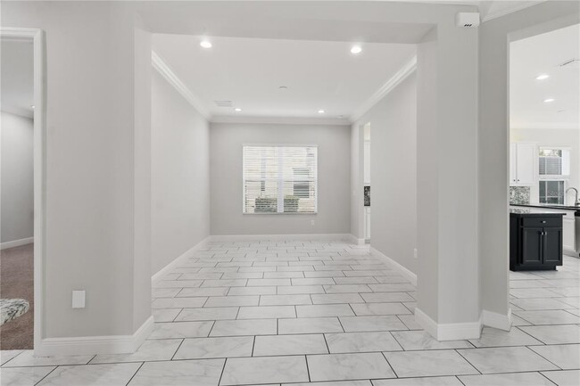 Building Photo - 30271 Southernwood Ct