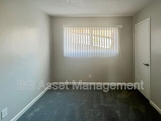 Building Photo - 108 Avian Dr