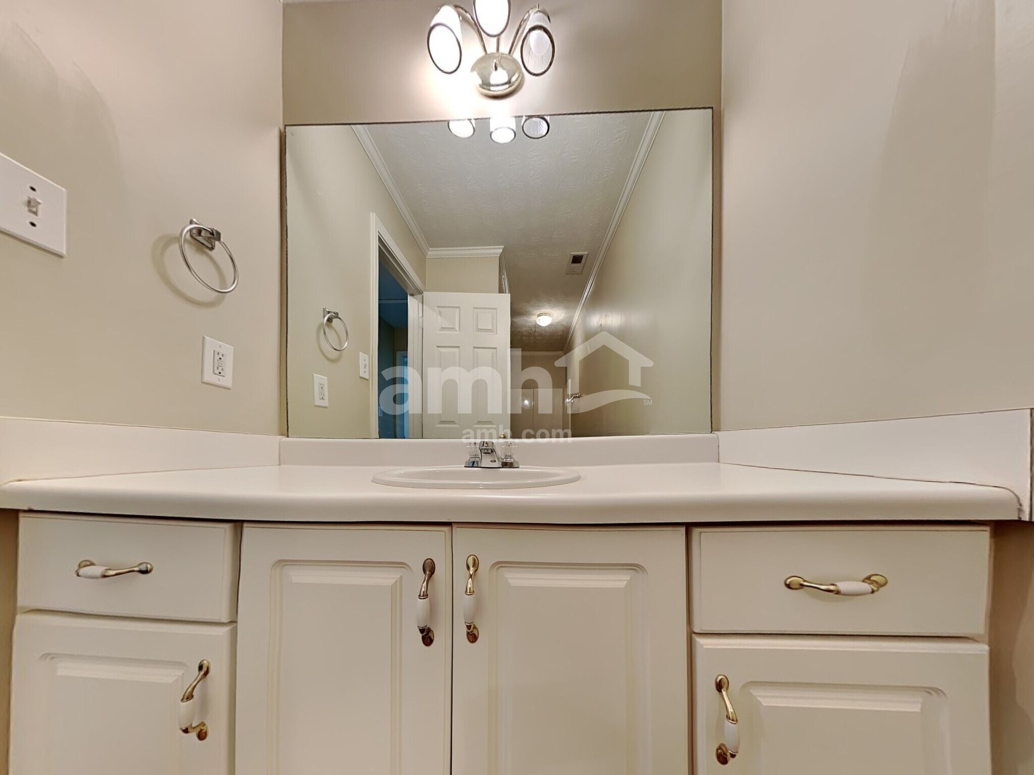 Building Photo - 23 Thorne Berry Dr