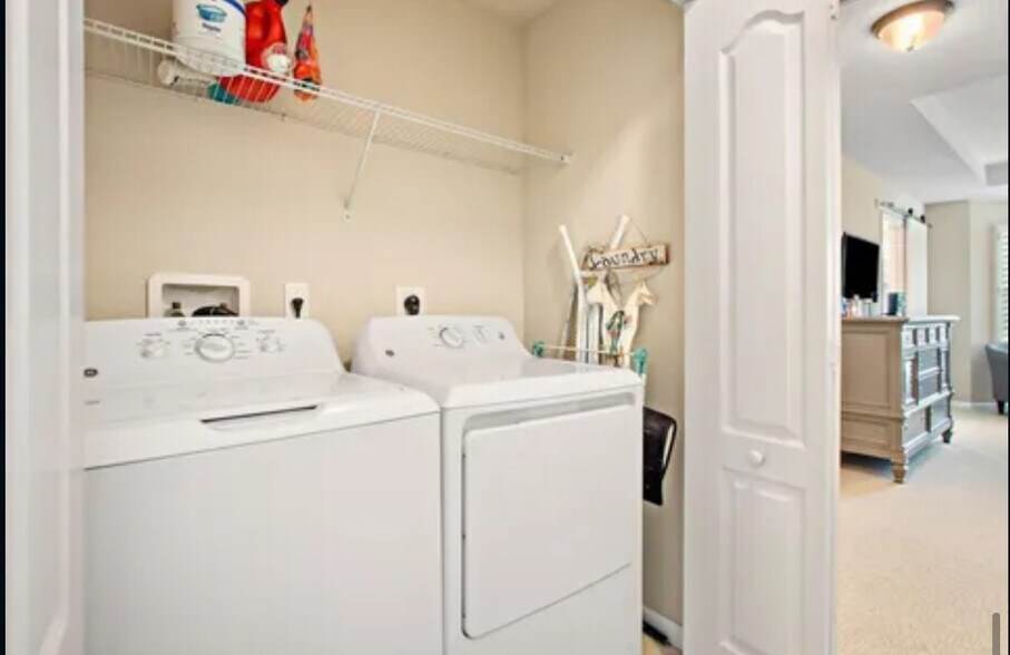 Building Photo - 5915 Monterra Club Dr