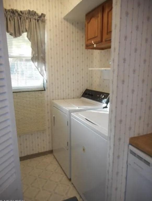 Building Photo - 227 Goodrich St