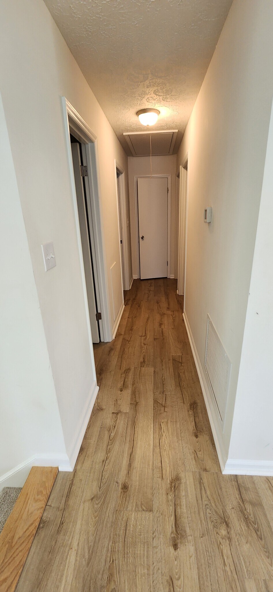 Hallway - 1704 Danbury Dr