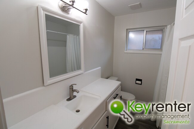 Building Photo - 4741 Foster Way