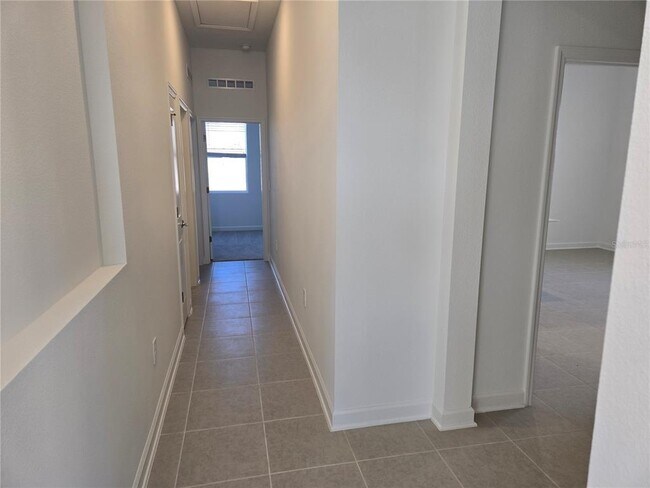 Building Photo - 4894 Waltham Forest Dr