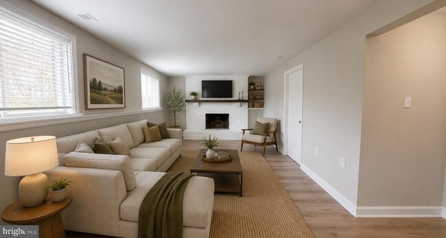 Building Photo - 8465 Yellow Leaf Ct